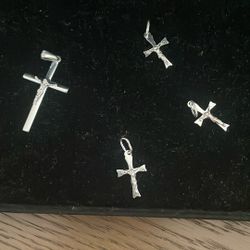 4 Piece Crucifix  Lot