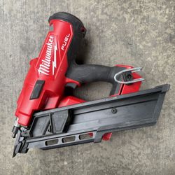 Framing Nailer 30 D Fuel Milwaukee M18