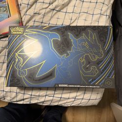 Charizard UPC – Pokémon Ultra Premium Collection – Factory Sealed