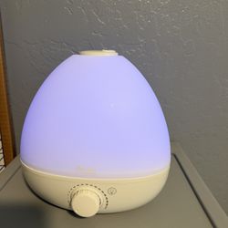 FridaBaby 3-in-1 Humidifier with Essential Oil Diffuser and Nightlight