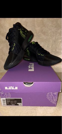 Nike LeBron Witness 8 "All Black"