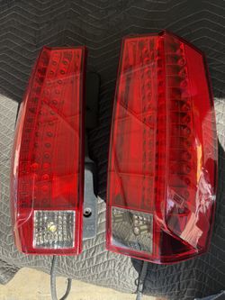2011 Cadillac Escalade Rear tail Lights