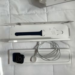 Apple Watch Series 6 (GPS, 40mm)