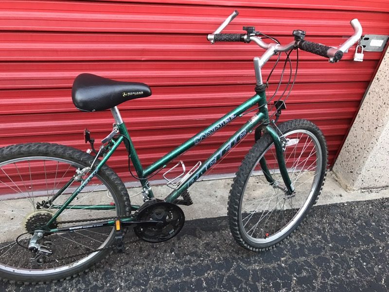 Pacific manatee 21 speed woman's mountain bike 🚴