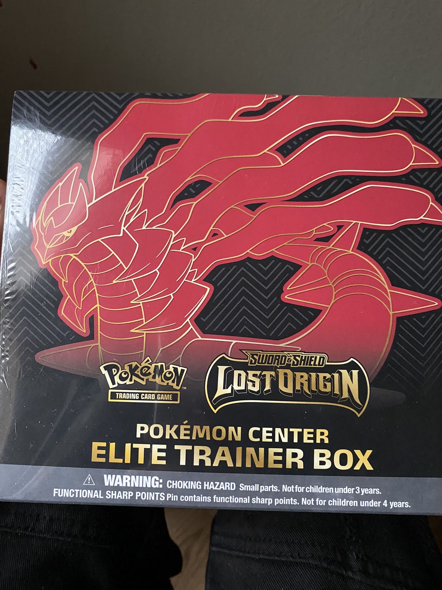 Pokémon Center Lost Origins ETBS
