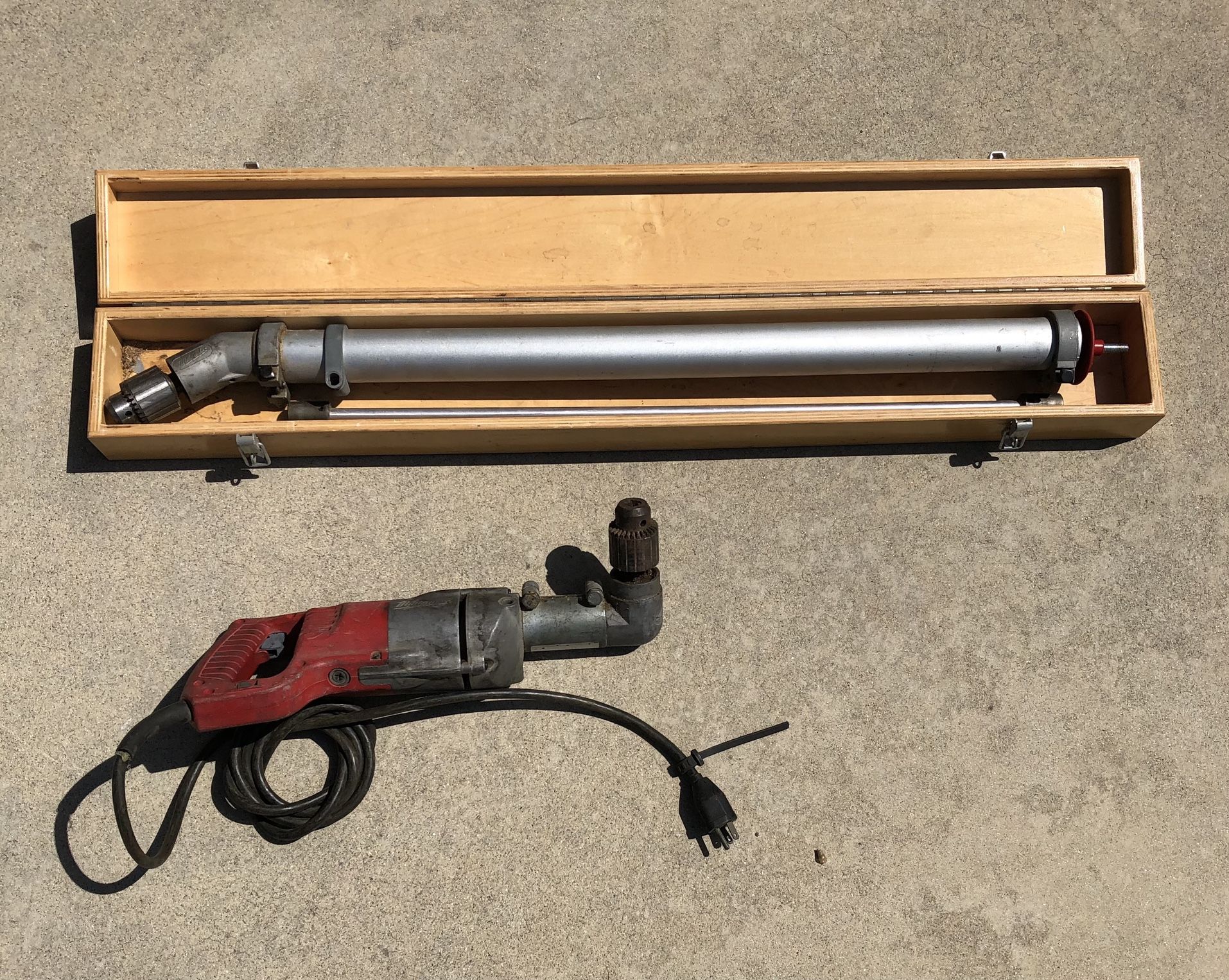 Milwaukee Heavy Duty Right Angle Drill With 30 33 Degree Extension Kit Tools Machinery