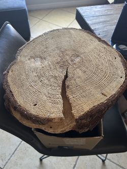 Qty 15 wood slices for centerpieces