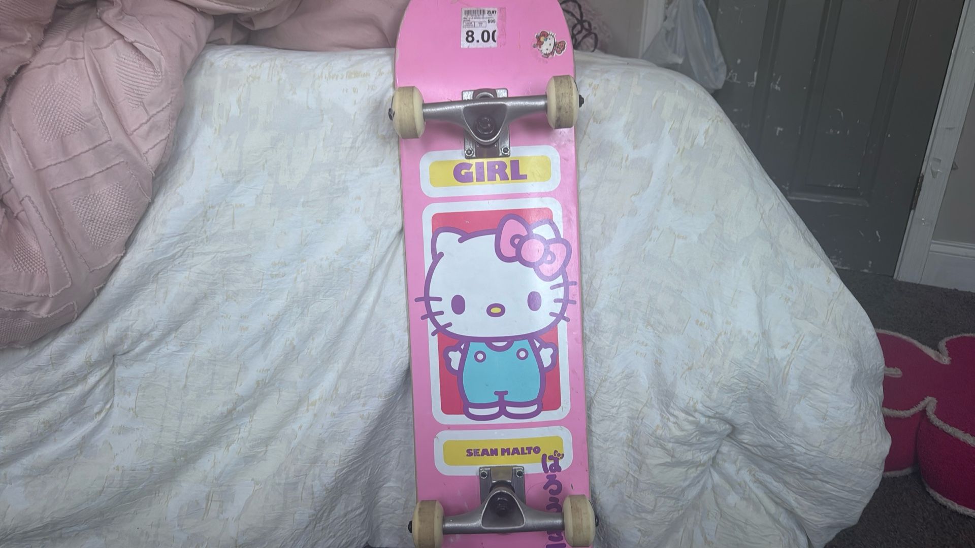 hello kitty skatebored