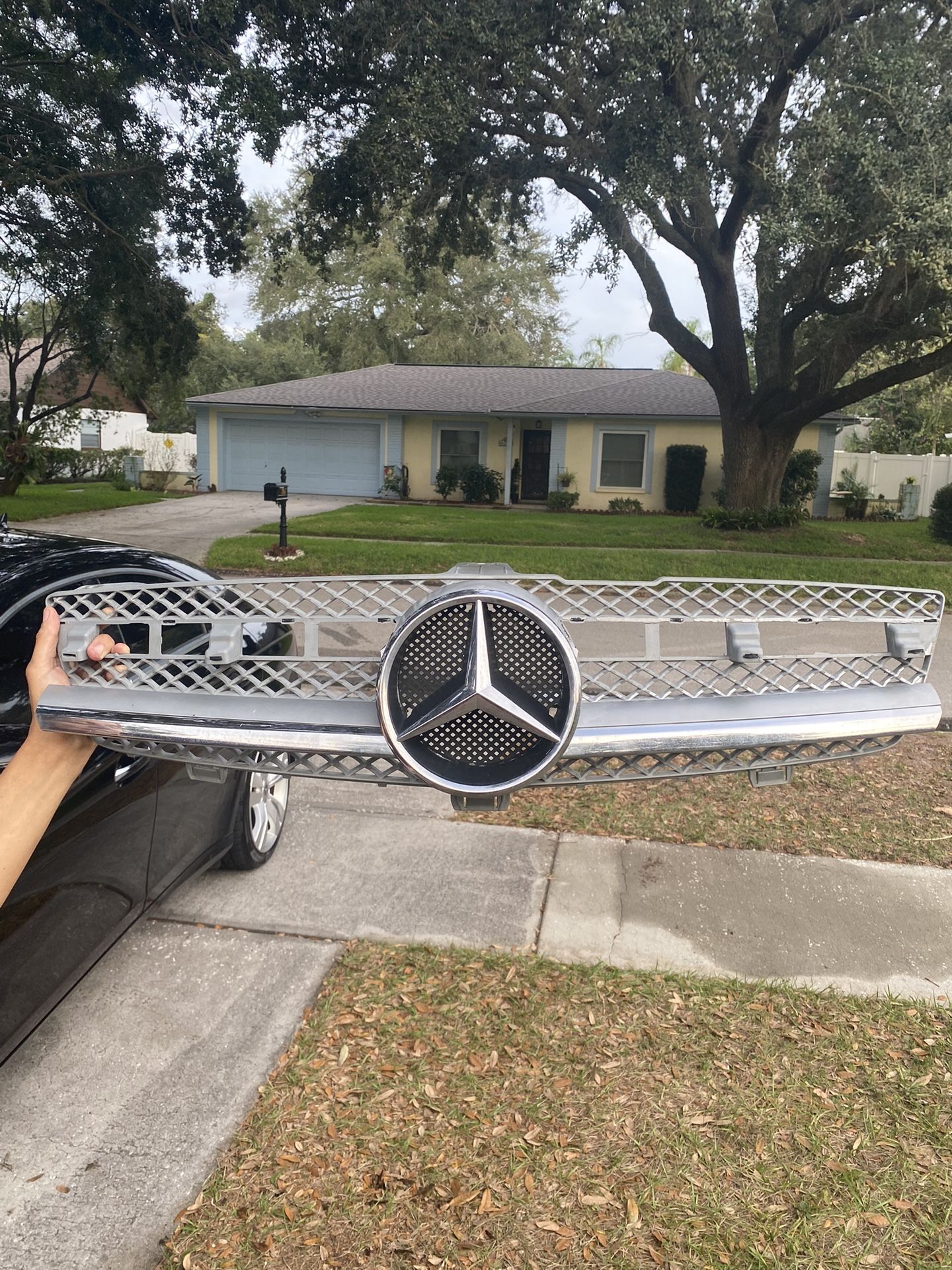 Mercedes Benz OEM Front Grill 