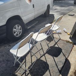 Used White Folding Chairs S,a,l,e