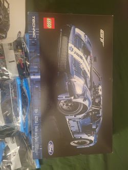 LEGO Technic 2022 Ford GT (42154)
