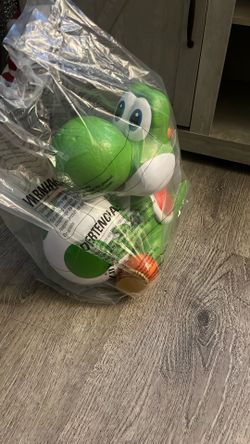 Yoshi Popcorn Bucket