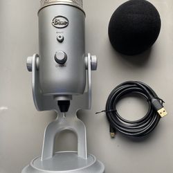 Blue Yeti USB Microphone (Silver)