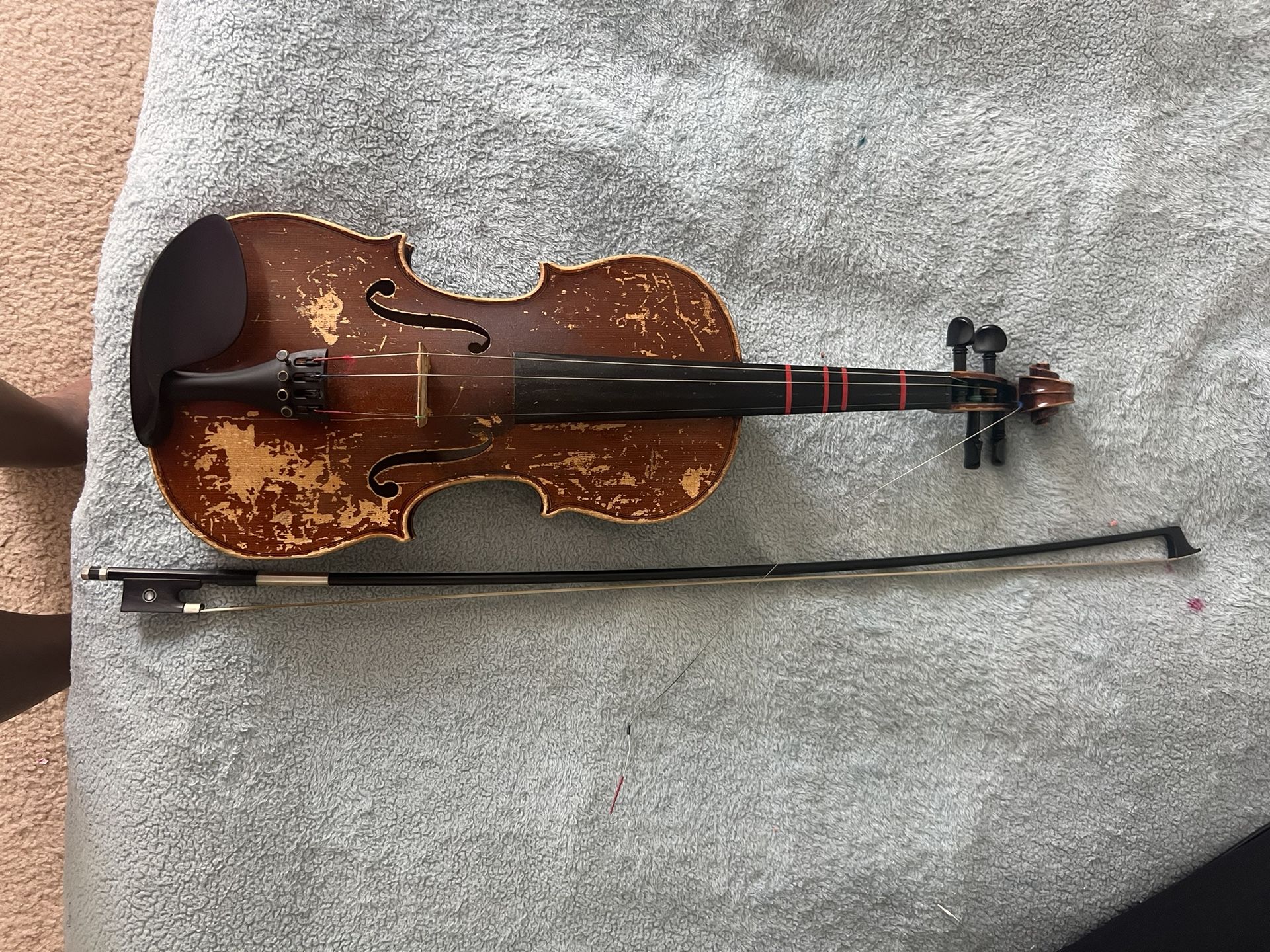 4/4 Ronald Sachs’ Violin (needs string repair)
