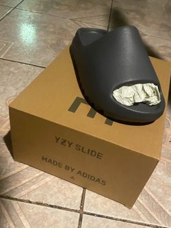Adidas Yeezy Slide Dark/Granit Colorway