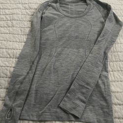 Lululemon Size 4 