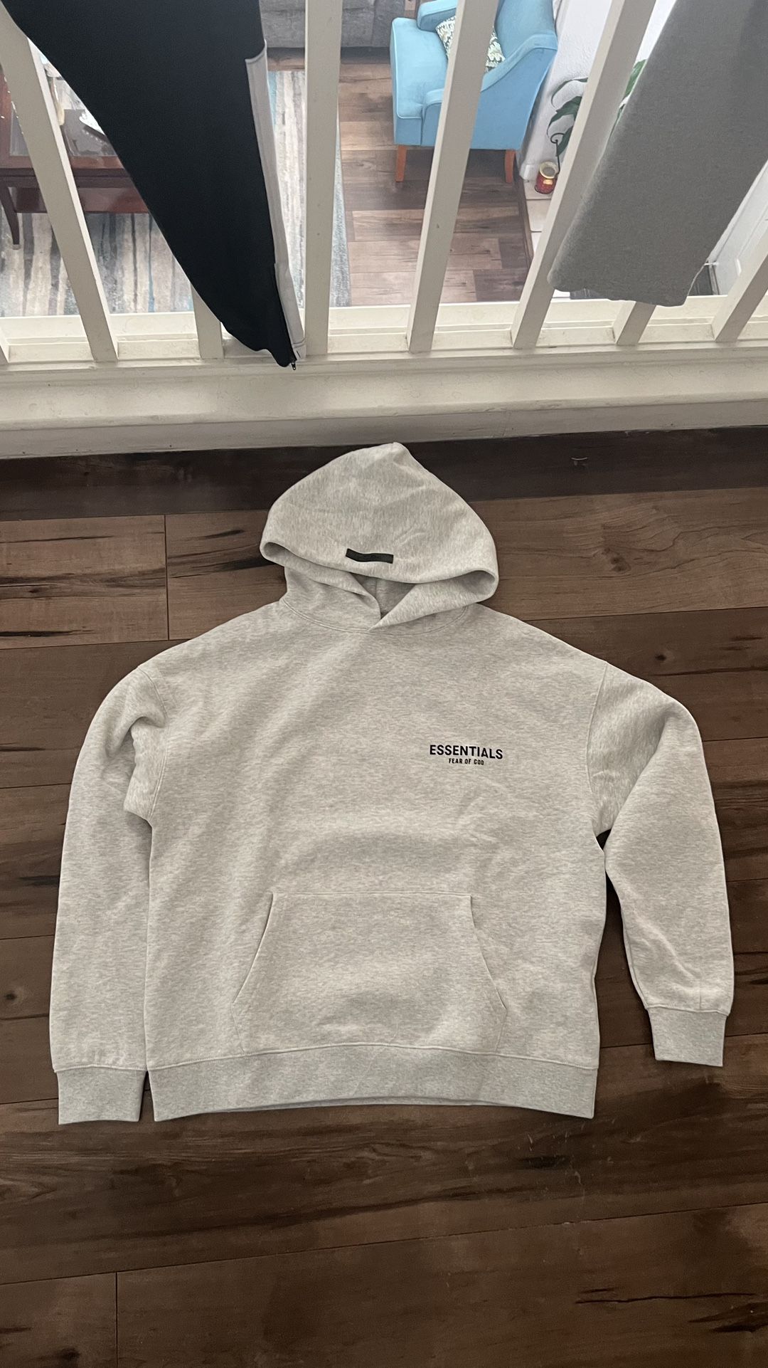 Essential Hoodie Light Oatmeal Medium