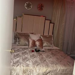 Queen bed With Matress , And Box Spring 