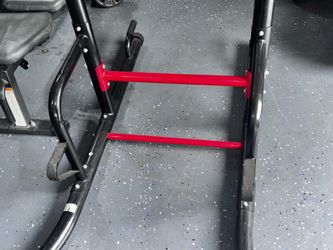 Pull up station