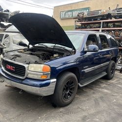 2002 Yukon For Parts 
