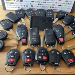Car Keys / Remotes / Smart Keys / Llaves de Carro / Controles / FOBIKS