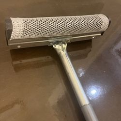 Extendable Squeegee for Car Or Home Windows 