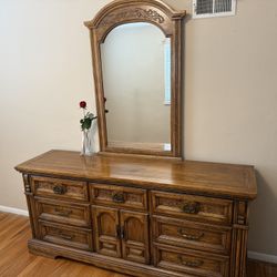 Wood Dresser With Mirror 