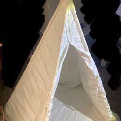 8ft Indoor Tent/Teepee