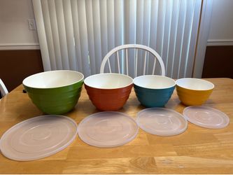 Melamine bowl set w/lids set of 4