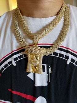 Full Diamond Set 16MM Gold Plated Doesn't Loses Color ¡?