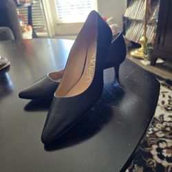 Cute Leather Shoes By Calvin Klein 