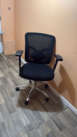 NEW Office Chair