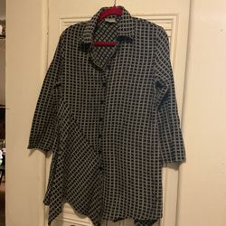 Women’s Shirt Small