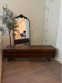 TV stand