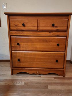 Dresser