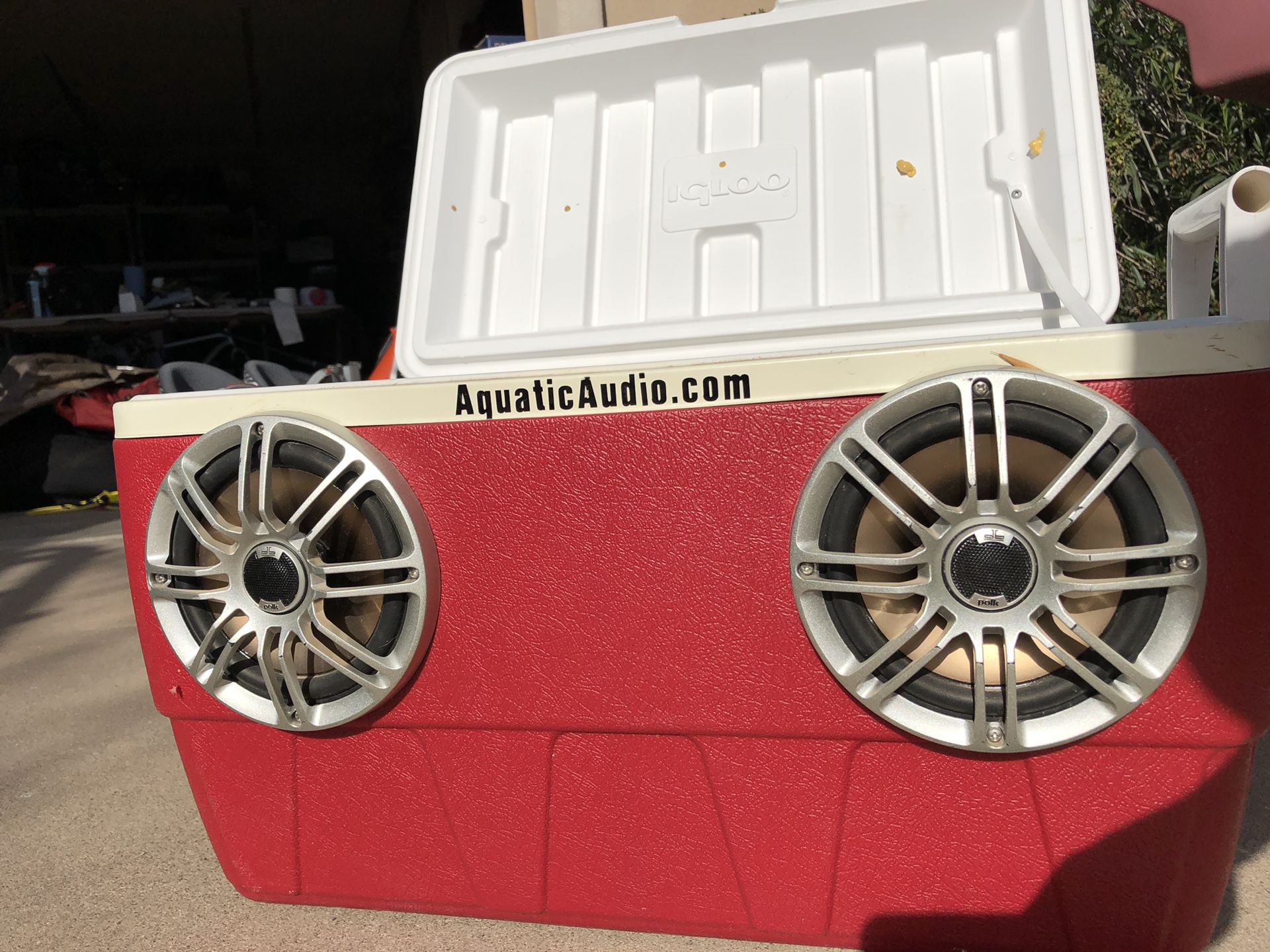 Cooler/Stereo with Polk Marine Speakers