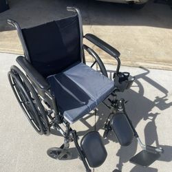 Drive wheel Chair Cruiser 3 with footrests 
