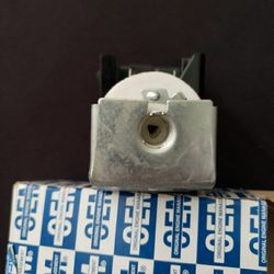 Ford OEM HLS8 headlight switch