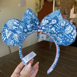Disney Aulani resort Minnie Mouse Ears