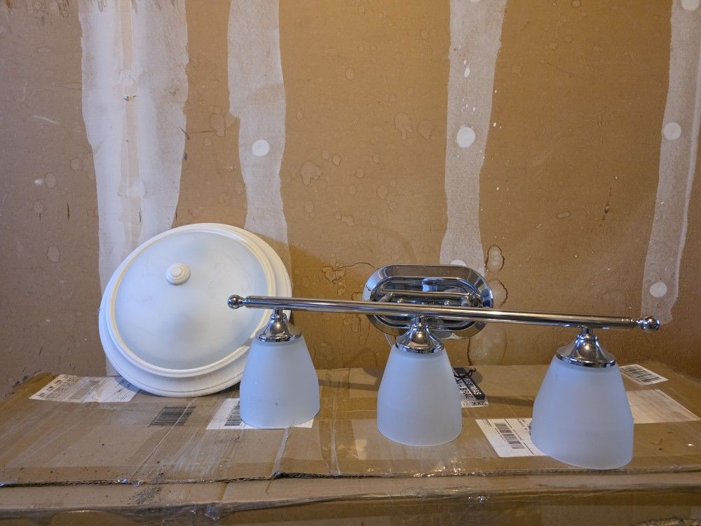 Bathroom, Living Room / Hallway Lights. Deal