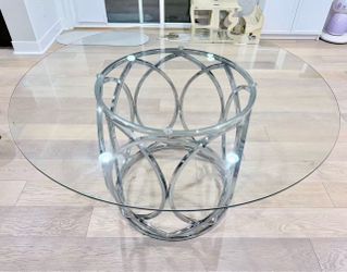Marcy 53 in. Round Dining Table in Glass/Chrome