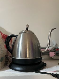 Electrical pot, waffle maker