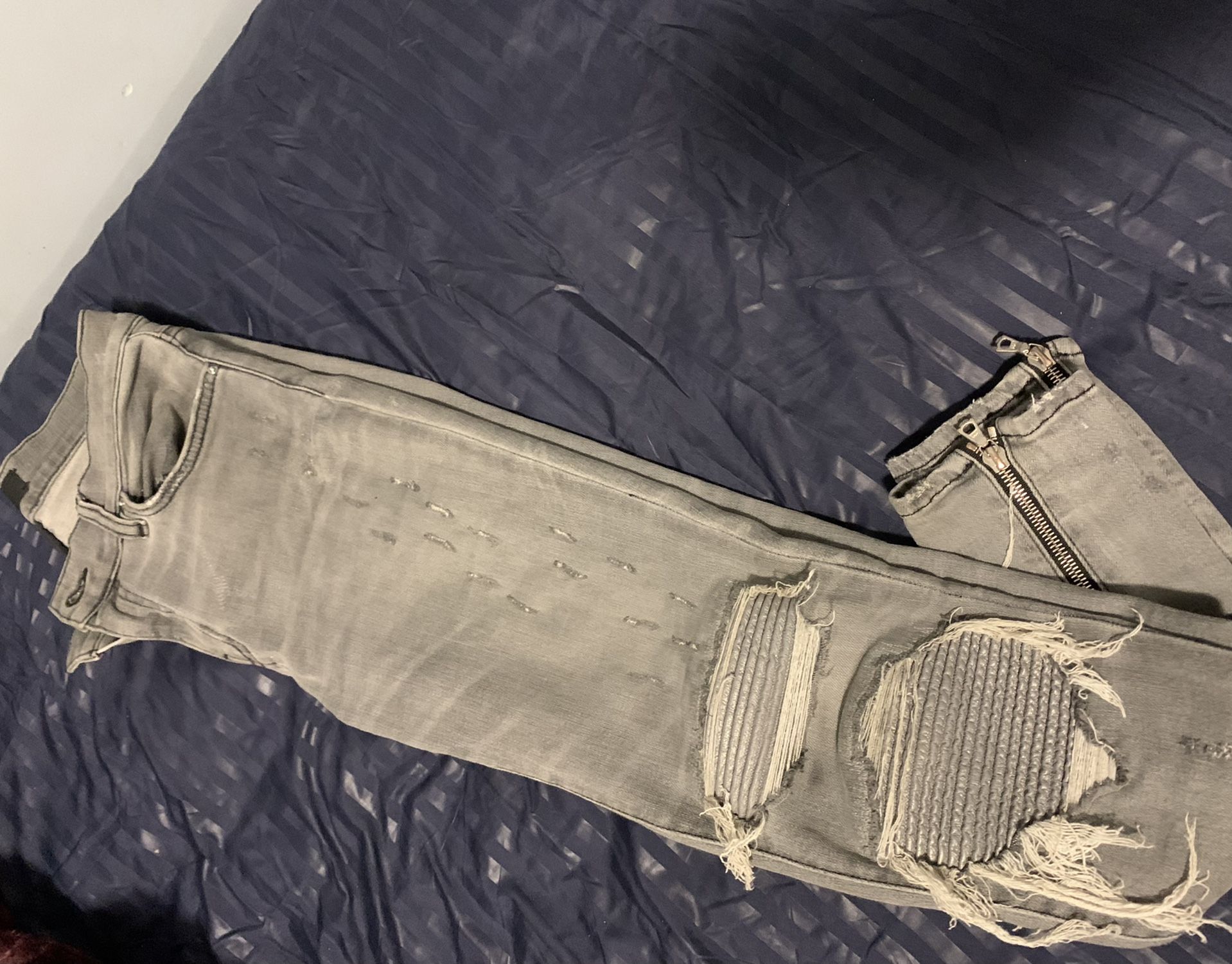 Amiri Size 25
