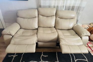 Leather couch w/built in recliners