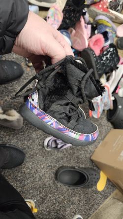 Nike Slips Boots Size 6c