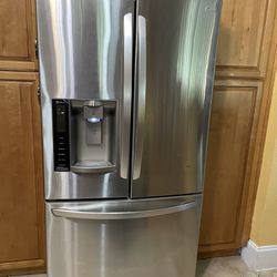 LG French Door Refrigerator—for parts