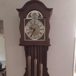 Antique Howard Miller Tempus Fugit Wall Chime Clock