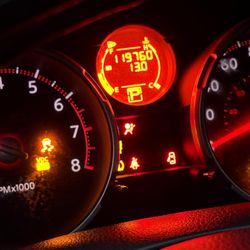 Gray Nissan Rogue 2009, 119.000 Miles 