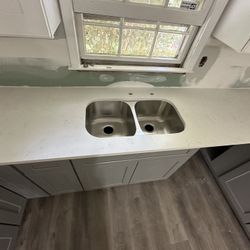 Quartz Countertops 