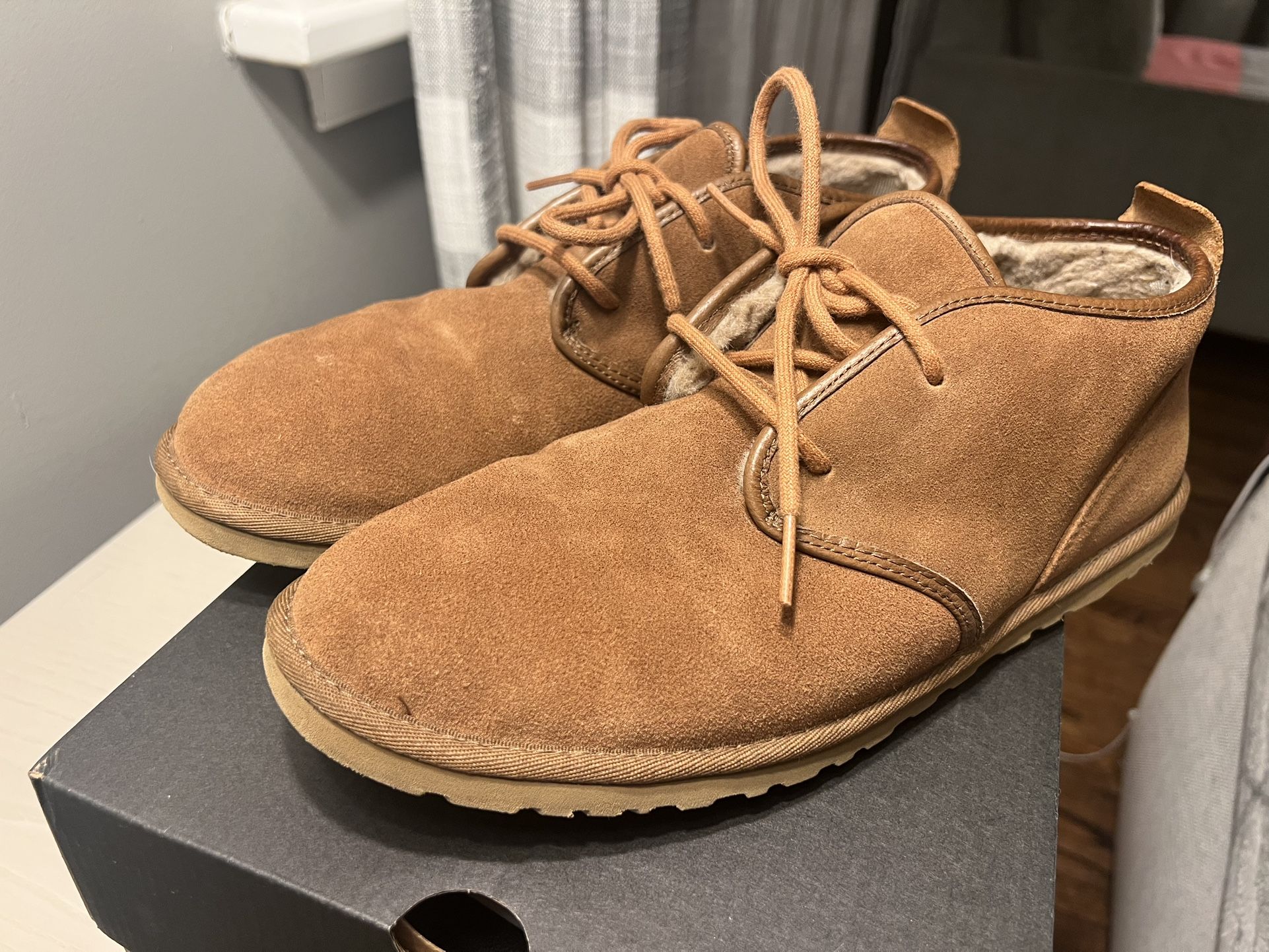 UGG® Maksim Tamarind Men's Brown Suede Ankle Chukka Boots 10M